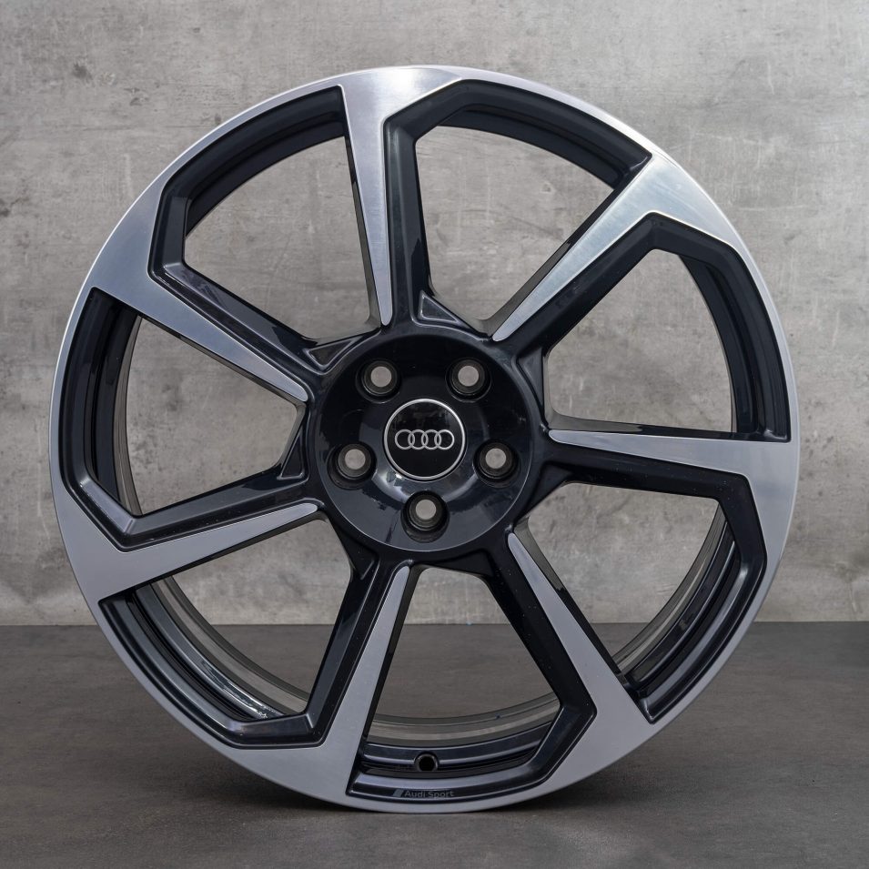 Original Audi 7ArmRotorDesign TT RS Felgen 20 Zoll 8S0601025CD