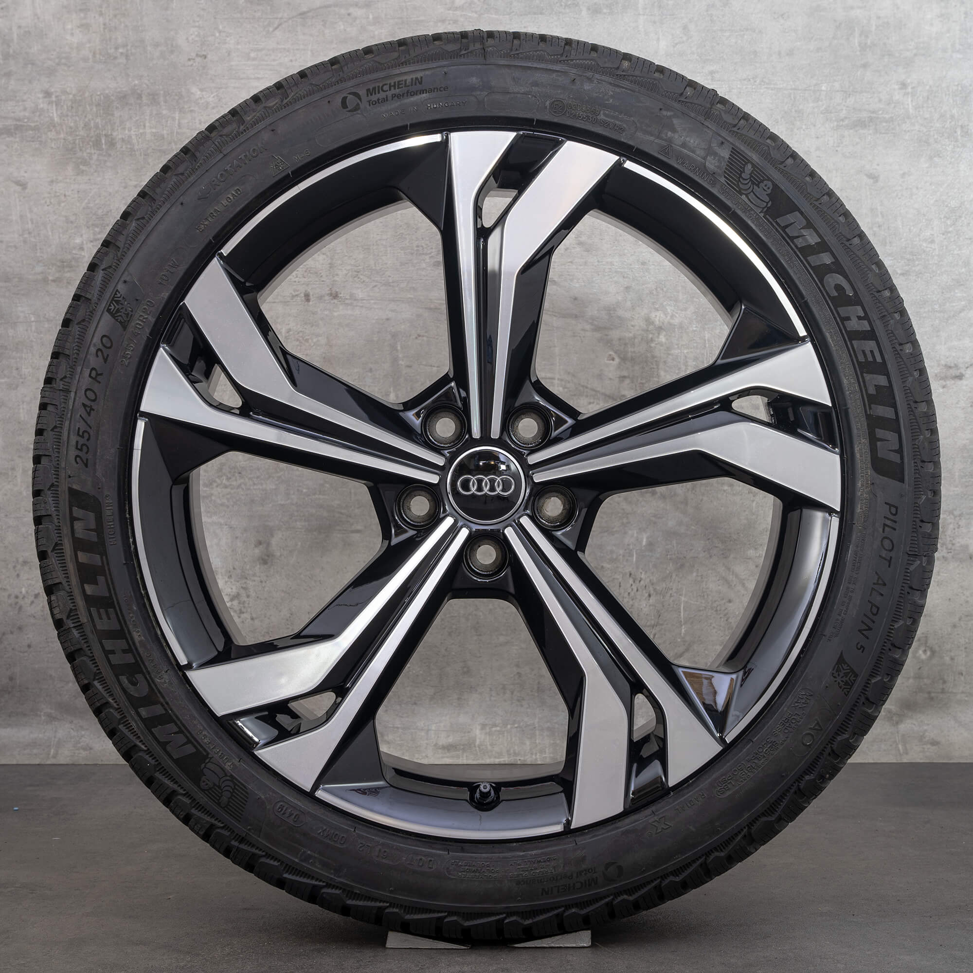 Original Audi 83A601025L Q3 Felgen 19 Zoll 83A601025L