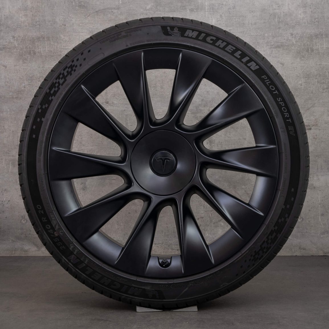 Tesla Model Y Winterkomplettrader Original
